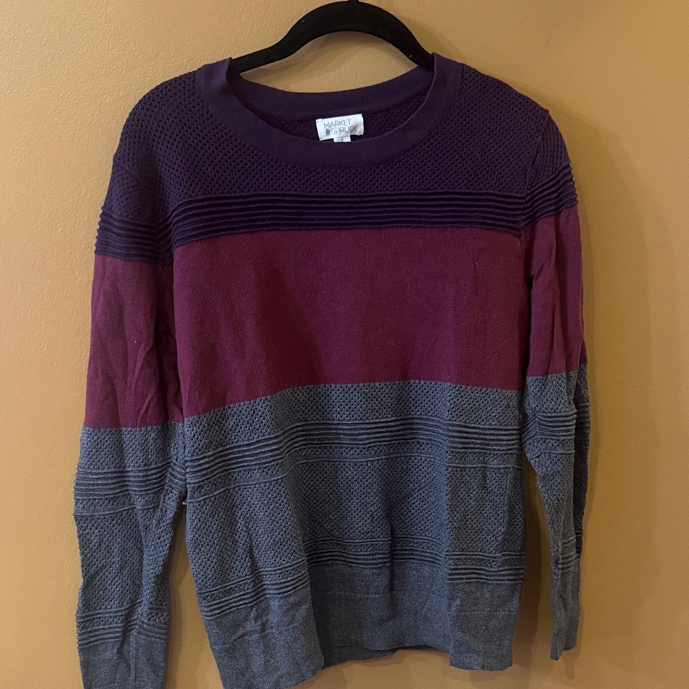 Market & Spruce Women’s Purple and Gray Crewneck Sweater